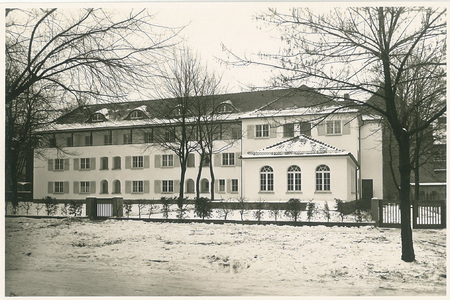 Foto da petição:Haus des Karlsruher Bauhaus-Architekten Otto Bartning droht Abriss - Rettet das Franz Rohde-Haus