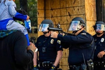 Imagem da petição Impose trade restrictions against USA for human rights violations