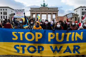 Image of the petition Issue Arrest Warrant For Russian President Vladimir Putin