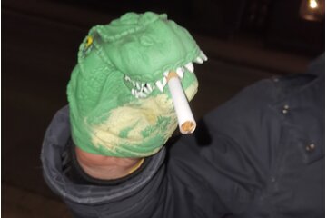 Bild der Petition Jakob Frerker darf ab sofort keine Oberteile mehr tragen, damit man seine Nippel sehen kann.