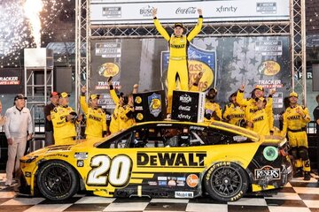 Imagen de la petición Joe Gibbs Racing Emerges