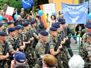 Peticijos nuotrauka:Kein Militärspektakel am 15. Juni 2013 in Breisach - Fêtons, le 15 juin, à Neuf-Brisach sans l'armée
