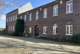 Bild der Petition: Kein Schulplatz für unsere Kinder! Kurze Beine – kurze Wege! Erweiterung der GGS Rahser
