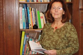 Dilekçenin resmi:Keine politische Strafe für Antje Hückstädt, weil sie drei Sätze aus einem Buch vorgelesen hat