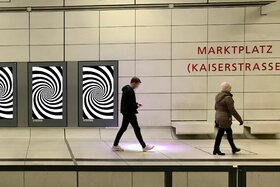 Foto van de petitie:Keine Werbung in der Karlsruher Straßenbahn!