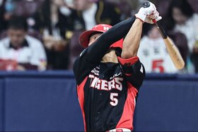 Bild der Petition: KIA Kim Do-young Achieves Record, First Time in KBO