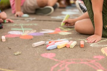 Bild der Petition Kinder zuerst: Laufenden Liefer- und Zustellverkehr stoppen!
