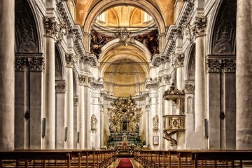 A petíció képe Kirchliche Feiertage: Nur für Kirchen-Mitglieder!