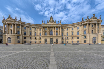 Bild der Petition Berlin: Klausuren an den Universitäten verschieben