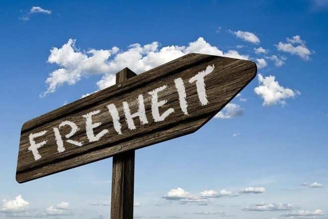 Εικόνα της αίτησης Kontaktsperre statt Ausgangsbeschränkung #Corona #Freiheit
