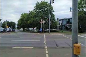 Bild der Petition Längere Ampelzeit für Fußgänger Kreuzung Bahnhofstr./Rathausplatz