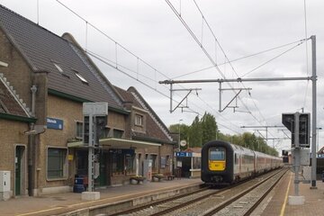 Immagine della petizione Late treinen naar de westhoek !