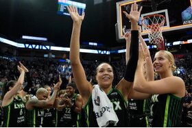 Դիմումի պատկերը՝ 링스, 5차전에서 콜리어의 27득점 11리바운드에 이어 선을 88-77로