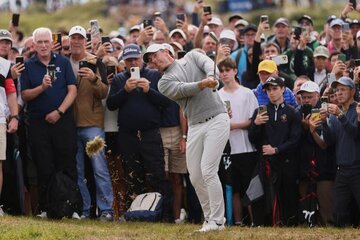 Image of the petition McIlroy Makes Amends in Portrush Homecoming