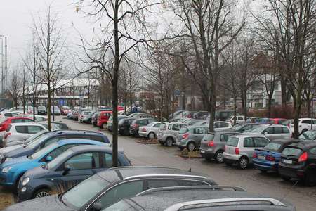 Bild der Petition: Mehr P+R-Parkplätze am Bahnhof Rosenheim!
