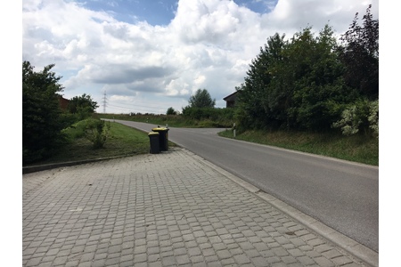 Bild der Petition: Mehr Sicherheit für alle - Tempo 50km/h entlang der Reitanlage Gerblhof (Pellheim) !