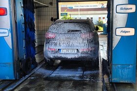 Foto della petizione:München soll den Betrieb von Autowaschanlagen an Sonn & Feiertagen in Wohngebieten vebieten!