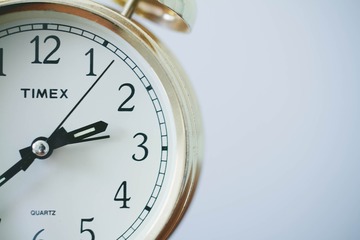 Bild der Petition Nie wieder Sommerzeit! Wir sind für ein natürliches Zeitgefühl.