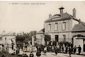 Picture of the petition:Non à la destruction de l'ancienne Mairie-École de Roissy-en-Brie