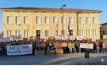 Image of the petition Non chiudete la Scuola di Schivenoglia!