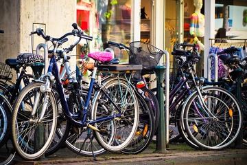 Bild der Petition Nummernschilder für Fahrräder und Parkgebühren im öffentlichen Raum