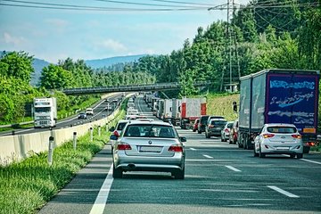 Image of the petition Öffnung der Rettungsgasse für Motorradfahrer