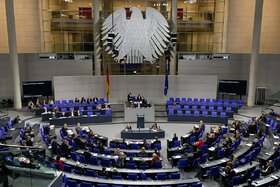 Picture of the petition:Parteienfinanzierung und Abgeordnetenbezüge reformieren
