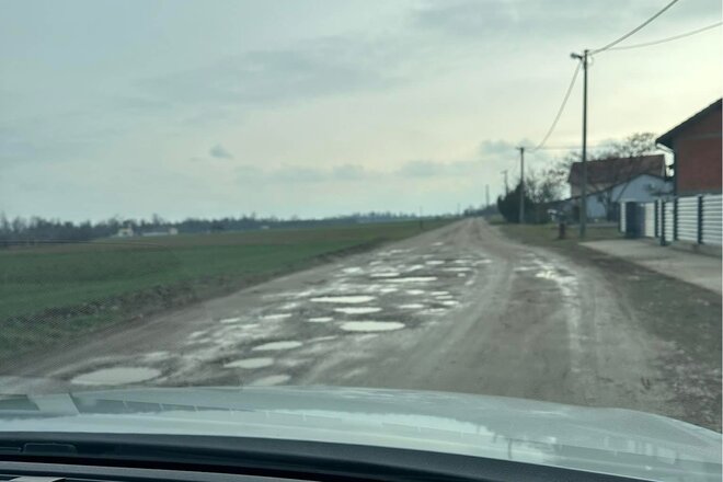 Изображение петиции Peticija  Za Asfaltiranje Puta Ka Groblju U Novim Dvorovima