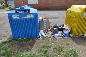 Billede af andragendet:Petíció a szelektív hulladéktárolók gyakrabban történő űrítésére