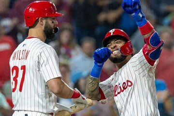Imagen de la petición Phillies Rout Marlins