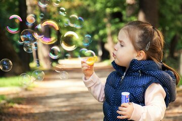 Bild der Petition Praxisnahe und sinnvolle Regelungen zur Kinderbetreuung in KiTas und Krippen.
