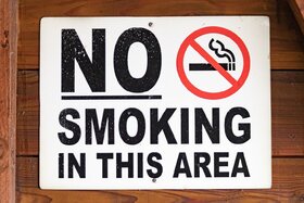 Малюнок петиції:Rauchverbot an allen öffentlichen Plätzen