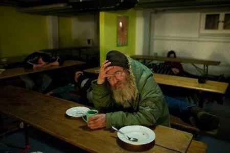 Foto van de petitie:Recht auf Wohnung - Schluss mit HARTZ IV: Armut und Obdachlosigkeit.