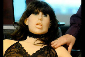 Image de la pétition : Remove Sex Robot Feature That Lets Men Simulate Rape!