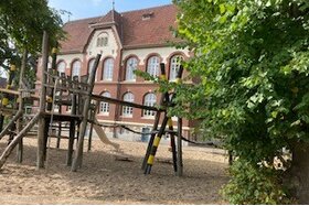 Bild der Petition: „Röwekamp Soll Schule Bleiben“  Upcycling Statt Neu Bauen!