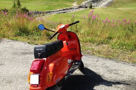 Imagen de la petición:Roller/Mopeds 60km/h mit Führerschein Klasse B