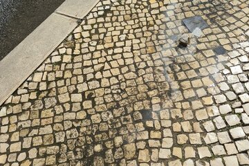 Image of the petition Rua de São Julião precisa de novos passeios