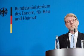 Picture of the petition:Rücktritt von BAMF-Präsident Hans-Eckhard Sommer – Schutz des individuellen Asylrechts