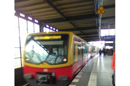Foto della petizione:S5 im 10 Minutentakt von / bis Strausberg Nord (über Neuenhagen, Fredersdorf, Petershagen)