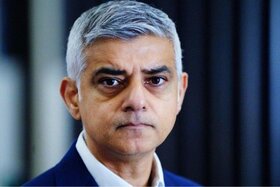 Picture of the petition:Sadiq Khan has been offered a knighthood this is a travesty and must be stopped.