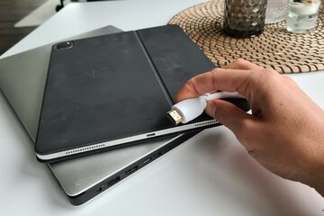 A petíció képe Schuldigitalisierung: Notebook oder Apple iPad - warum lässt der Bund Lehrer*innen wählen?