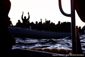 Bilde av begjæringen:Seenotrettung muss wieder von den Regierungen übernommen werden