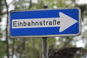 Bild der Petition: Semmelweisstr. in Berlin Altglienicke zur Einbahnstraße umgestalten