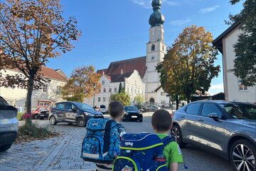 Bild der Petition Sichere Ortsmitte in Oberbergkirchen - für unsere Kinder, Senioren, Spaziergänger und Radfahrer!