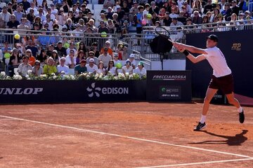 Immagine della petizione Sinner 'not named' for messages received