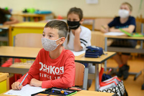 Foto van de petitie:Sofortige Abschaffung der Maskenpflicht während dem Unterricht an Schulen