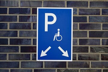Bild der Petition Sonderparkplätze auch für Gehbehinderte mit "lediglich" Merkzeichen G