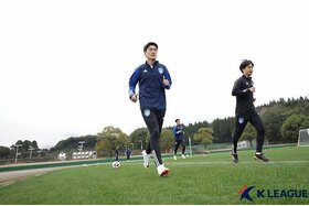 Petitsiooni pilt: Ssangyong Motor's simultaneous move to become the biggest fish in the K-League