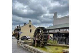 Beeld van die petisie: Stop Hawkesbury Council  proposed  40% rate increase spread over the next three years.