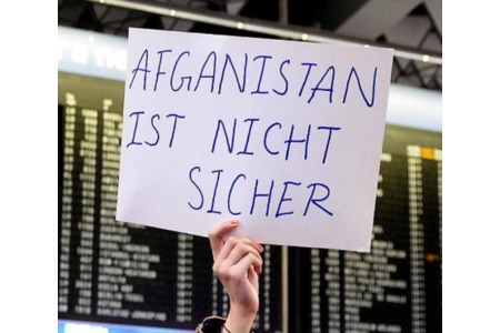 Foto e peticionit:Tübinger Aufruf: KEINE ABSCHIEBUNGEN NACH AFGHANISTAN! GEGEN KRIEG UND TERROR – ÜBERALL!